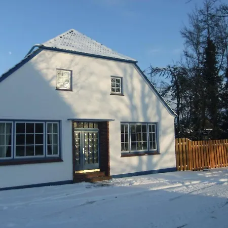 Haus Auf Der Warft In Wangerland Schillig